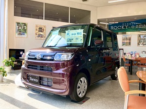 タントX4WDの写真